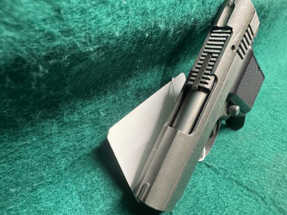 Amt BACK UP .380acp-img-6