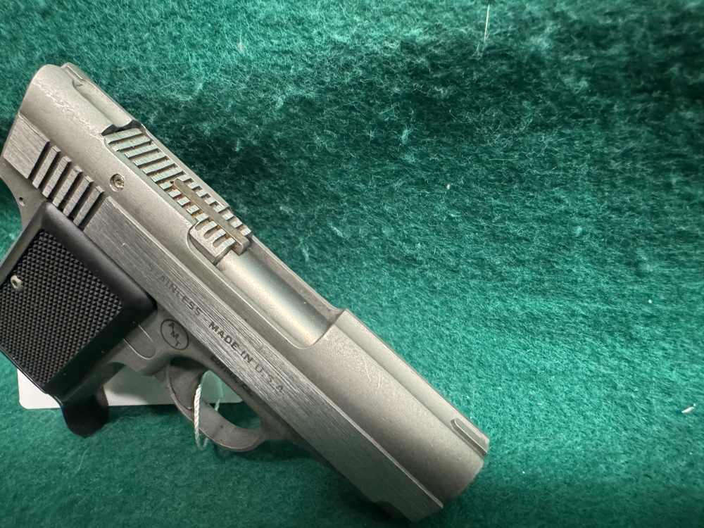 Amt BACK UP .380acp-img-4