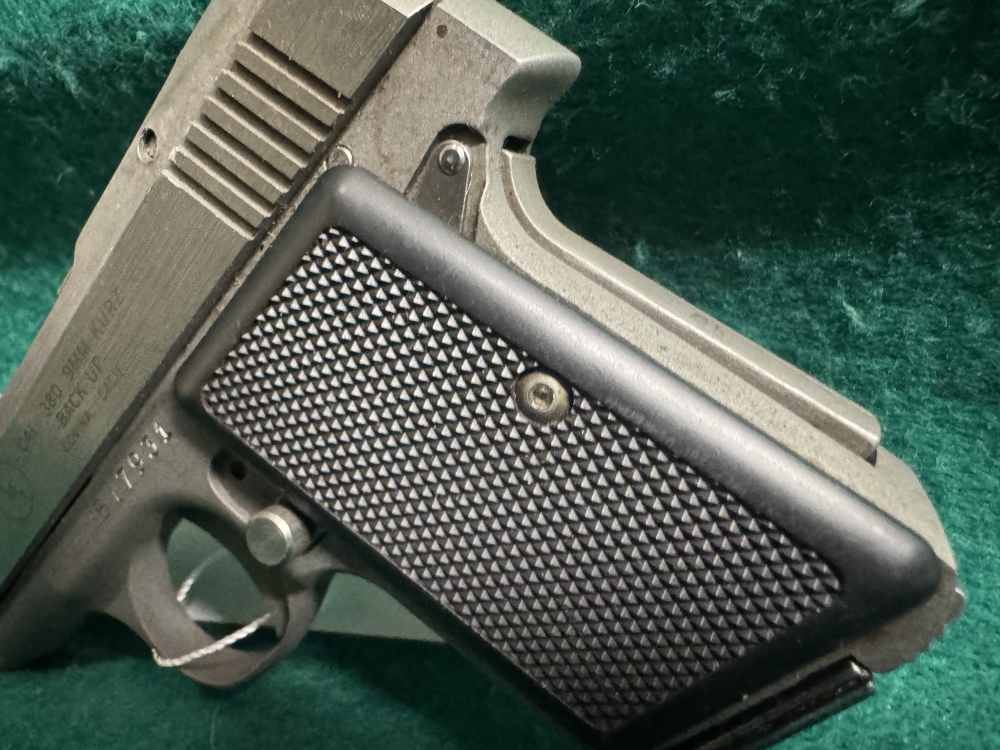 Amt BACK UP .380acp-img-9