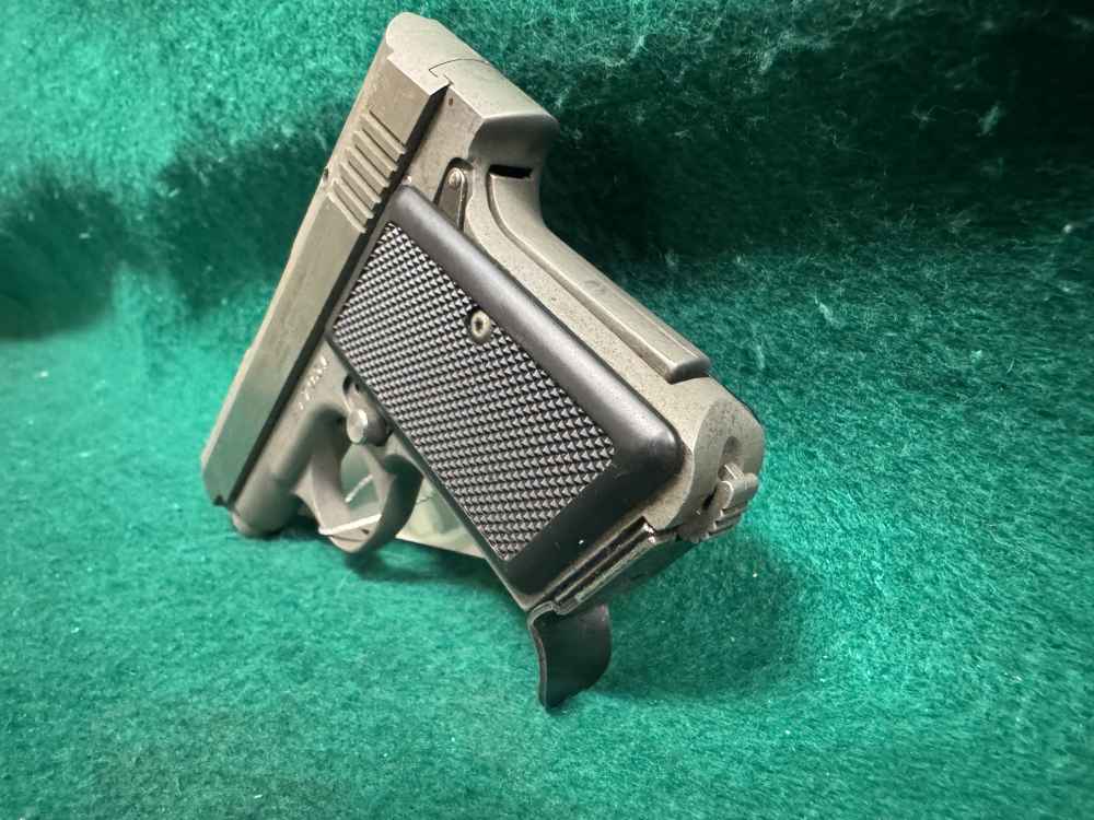 Amt BACK UP .380acp-img-10