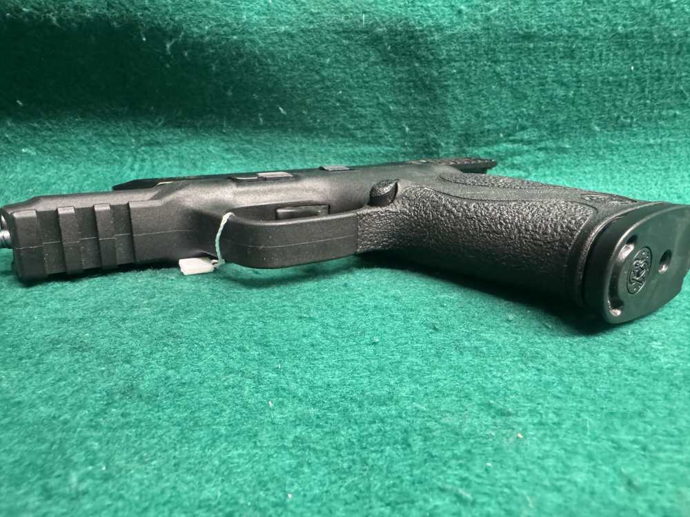 Smith & Wesson M&P 9 9MM-img-10