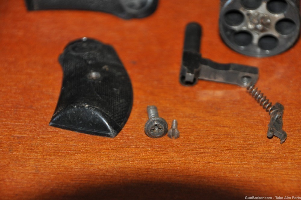 Harrington & Richardson 732 32SW Cylinder & Parts-img-7