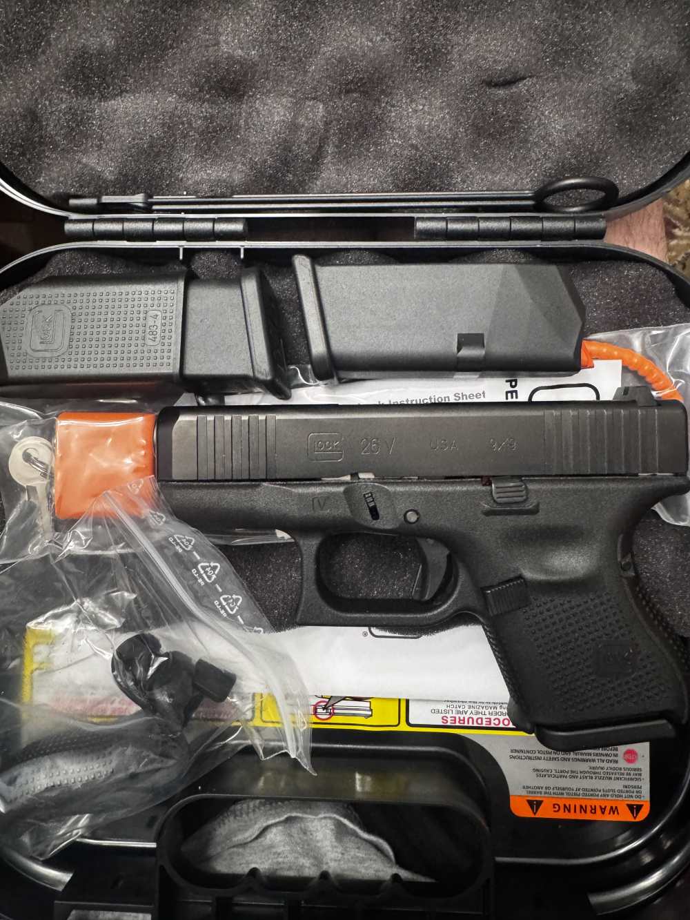 GLOCK G26 V 9MM 10+1 3.46" FS 3-10RD MAGS | FRONT SERRATIONS  NEW IN CASE-img-0