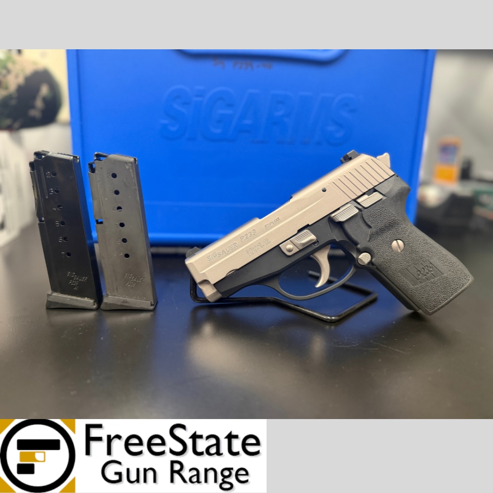 SIG Sauer P239 — .40 S&W — 2 Mags — Excellent Condition 9/10-img-1