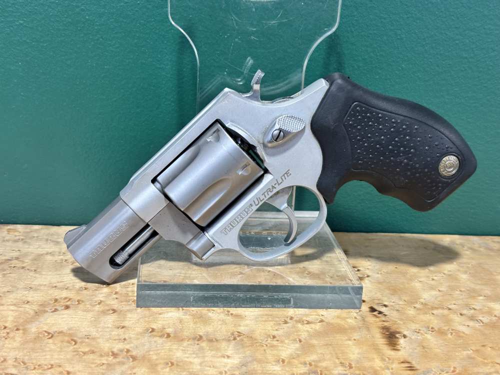 Taurus 85 Ultra-lite .38 SPL Snub Nose Revolver 2"-img-0