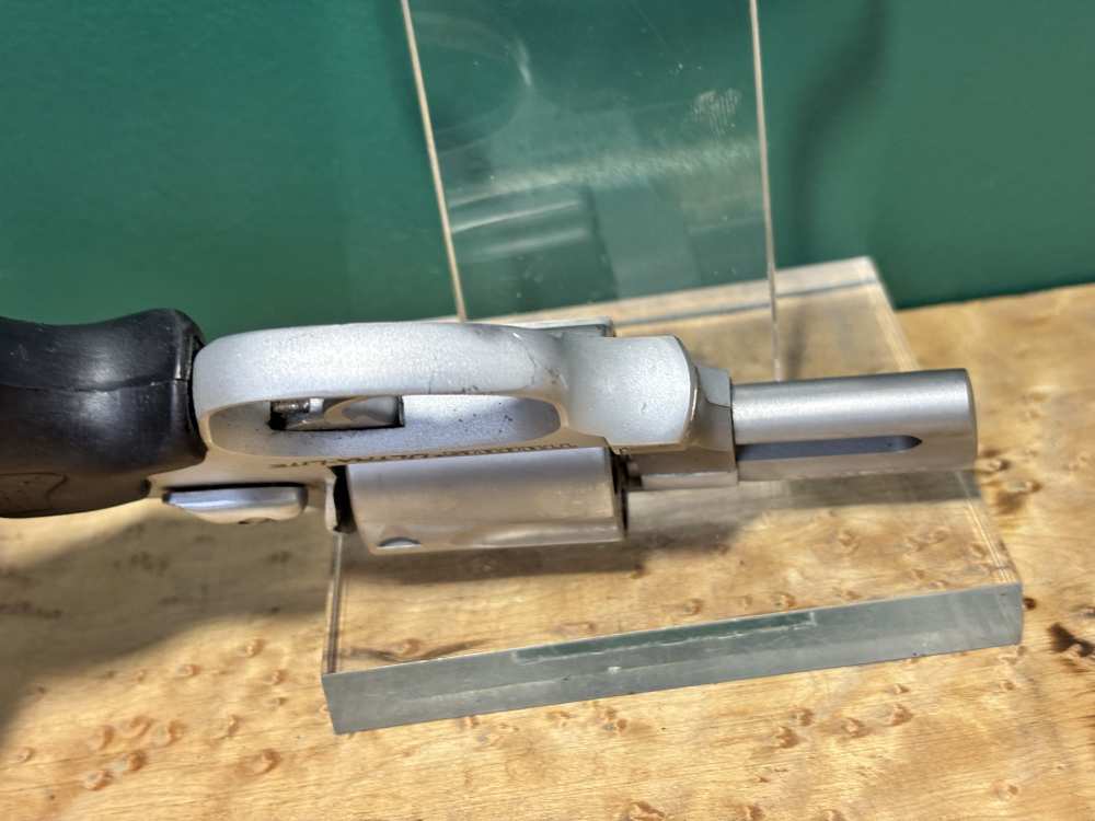 Taurus 85 Ultra-lite .38 SPL Snub Nose Revolver 2"-img-9