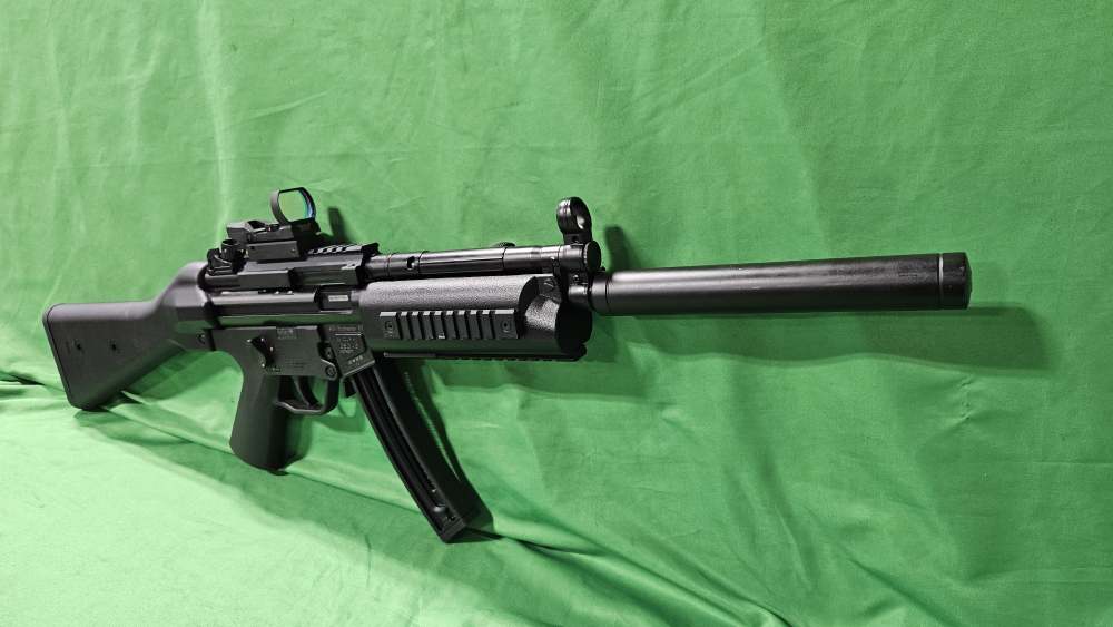 GSG-5 22LR W/9 MAGAZINES!-img-7