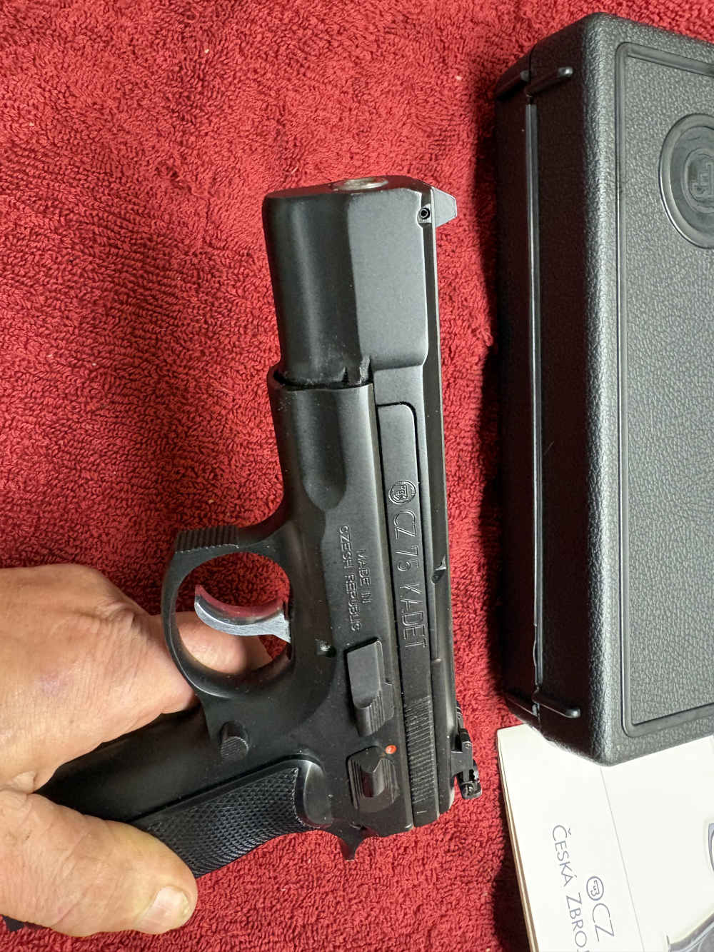 CZ 75 Kadet .22 MINT -LOOKS BRAND NEW - all matching numbers -img-6