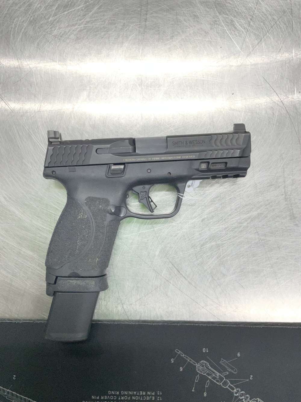 Smith & Wesson M&P9 2.0 good condition -img-1