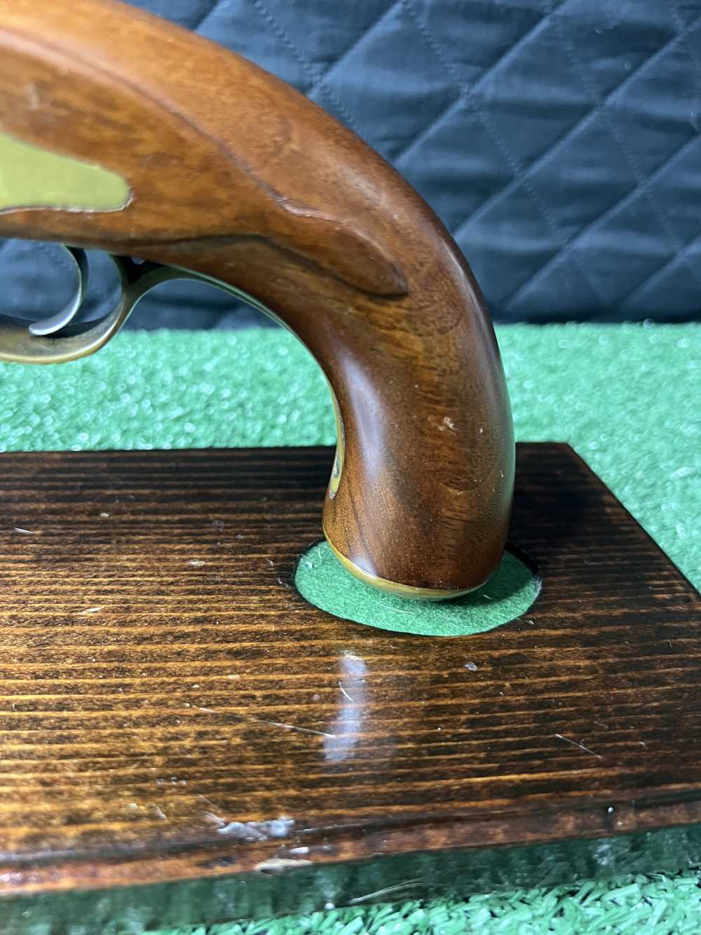 PEDERSOLI Queen Anne Black Powder Pistol 50 caliber brass barrel mint !!-img-10