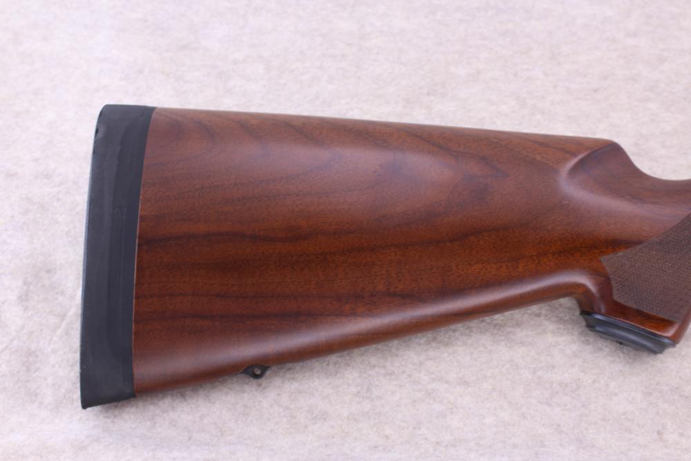 Winchester Model 70 Classic Super Grade 7mm Rem Mag 25" Walnut Fine Mint -img-15