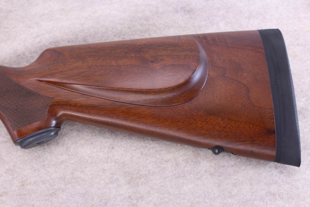 Winchester Model 70 Classic Super Grade 7mm Rem Mag 25" Walnut Fine Mint -img-20