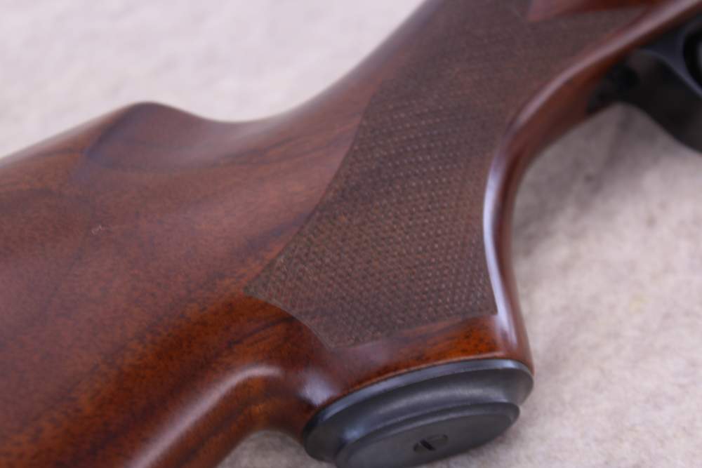 Winchester Model 70 Classic Super Grade 7mm Rem Mag 25" Walnut Fine Mint -img-13