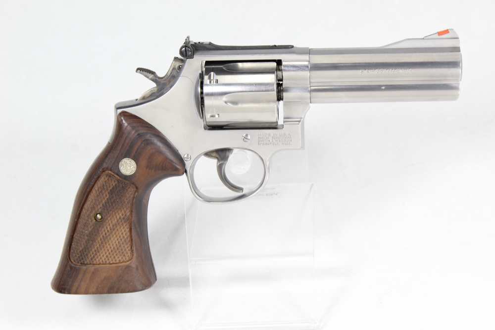 Smith and Wesson S&W 686 -4 .357 Magnum 4" Stainless Steel Revolver No Lock-img-1