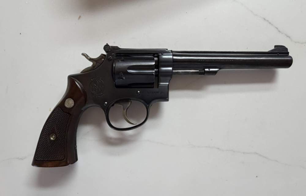 Smoth and Wesson K-22 Masterpiece 1948 with original box-img-2