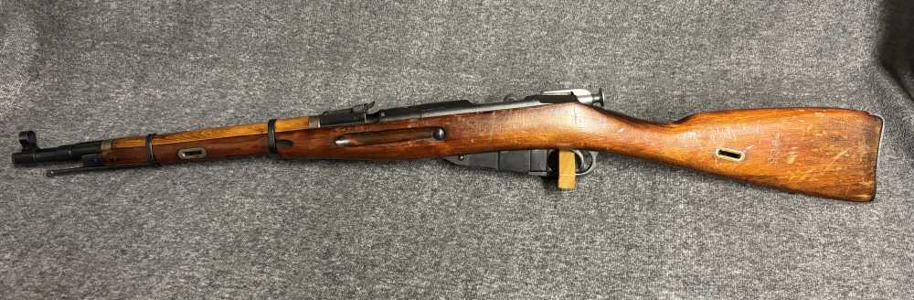1944 Izhevsk Mosin-Nagant M44 Carbine 7.62x54R w/ Folding Bayonet-img-2