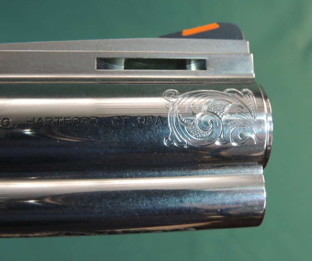 Colt Rosewwod Anaconda 44 Magnum Custom Collection Revolver 187 of 250-img-30