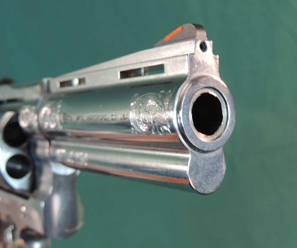 Colt Rosewwod Anaconda 44 Magnum Custom Collection Revolver 187 of 250-img-25