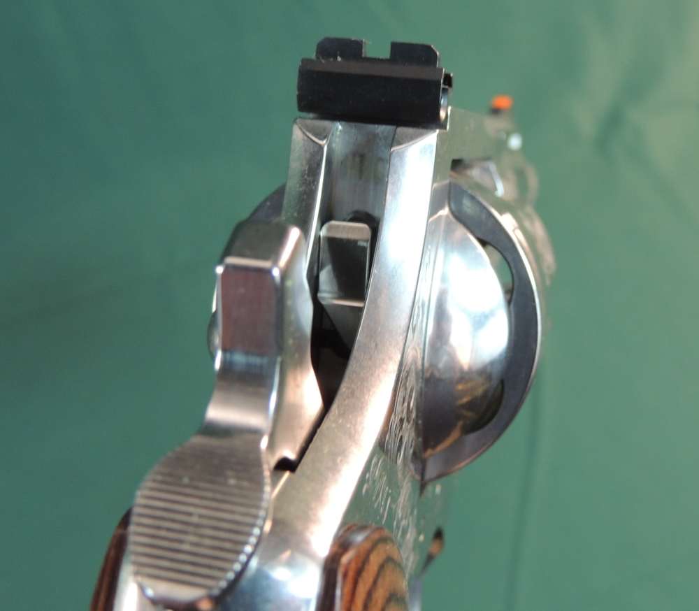 Colt Rosewwod Anaconda 44 Magnum Custom Collection Revolver 187 of 250-img-16