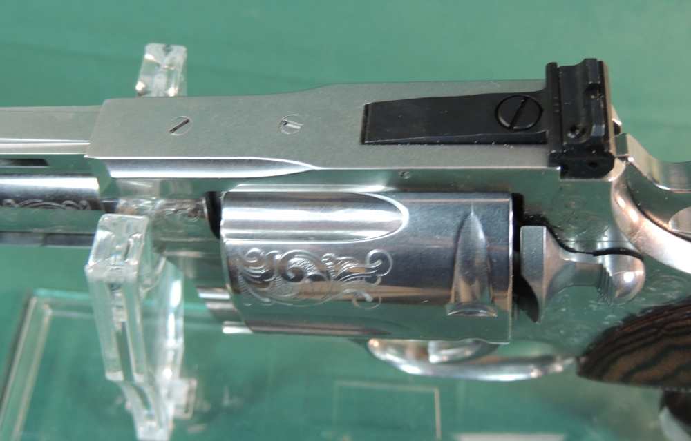 Colt Rosewwod Anaconda 44 Magnum Custom Collection Revolver 187 of 250-img-13