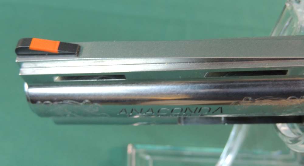 Colt Rosewwod Anaconda 44 Magnum Custom Collection Revolver 187 of 250-img-12
