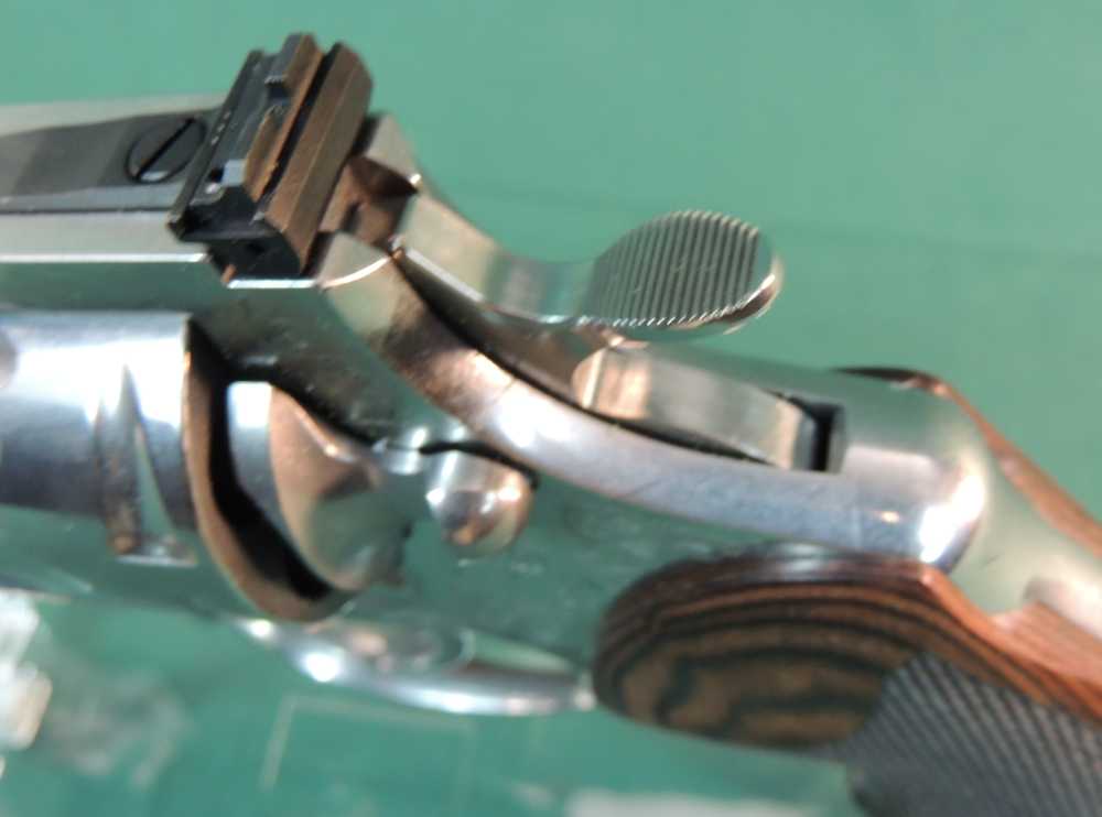 Colt Rosewwod Anaconda 44 Magnum Custom Collection Revolver 187 of 250-img-14