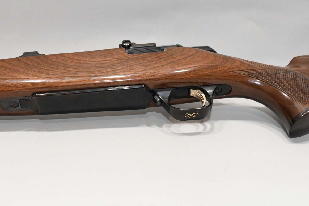 Nice Browning A Bolt II Medallion BOSS Bolt Action Rifle 300 Win Mag W Box-img-20