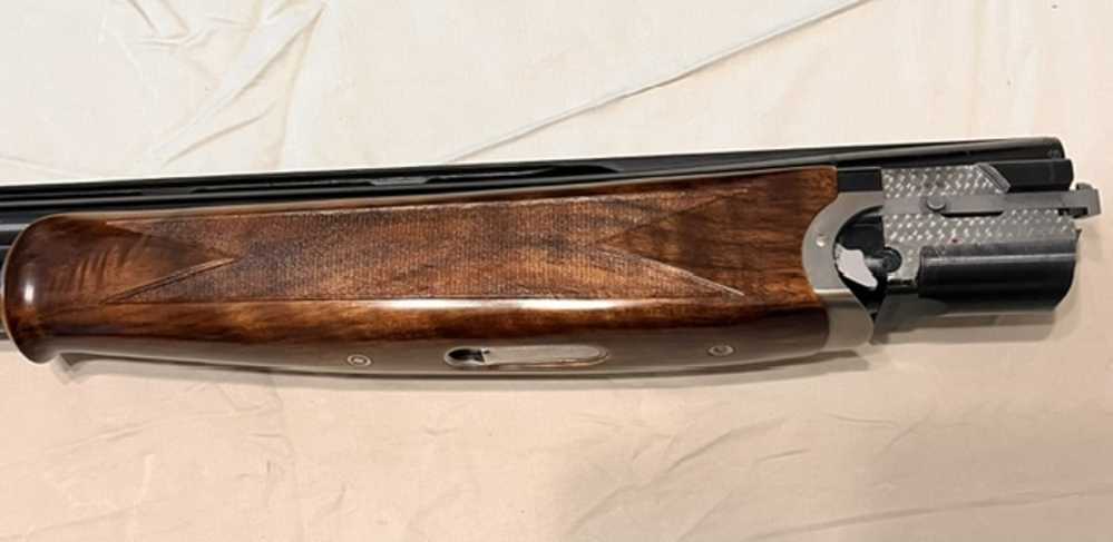 NEW BERETTA 686 WHITE ONYX w COLES GRADE EEEE TURKISH WALNUT WOOD SET -img-9