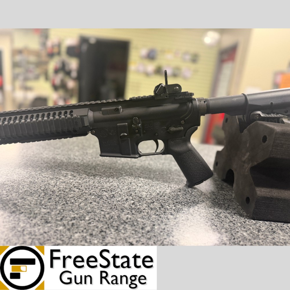 Colt LE6940 — 5.56 NATO — Monolithic Quad Rail — Excellent Cond. 9/10-img-3