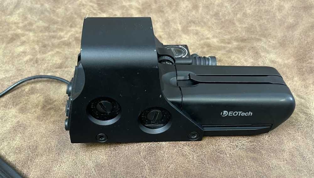 USED EOTECH EOLAD 1V WITH MAGNIFIER-img-0