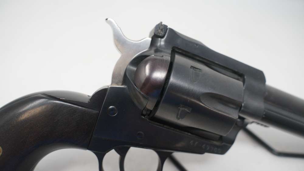 RUGER BLACKHAWK BLUED STEEL .45 COLT 4 5/8" HARDWOOD GRIP (22898)-img-4