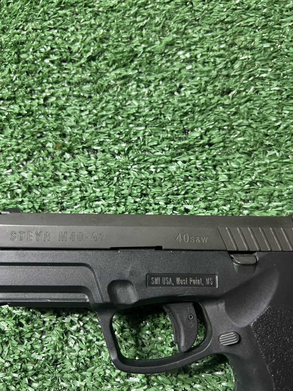 Steyr M40-A1 40 S&W DA/SA 12+1 Magazine Black-img-4