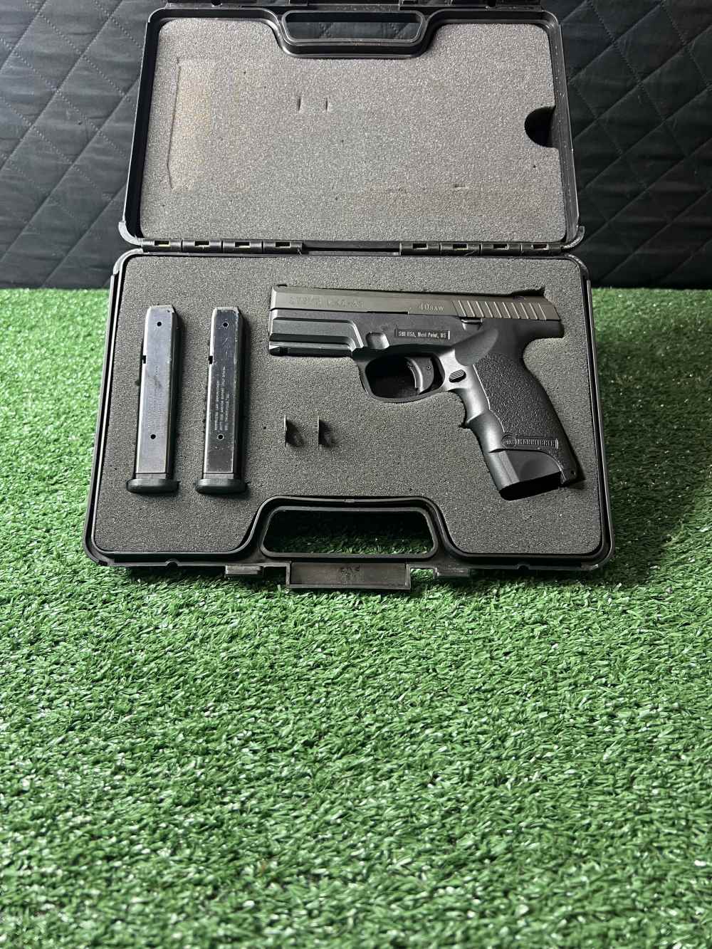 Steyr M40-A1 40 S&W DA/SA 12+1 Magazine Black-img-1