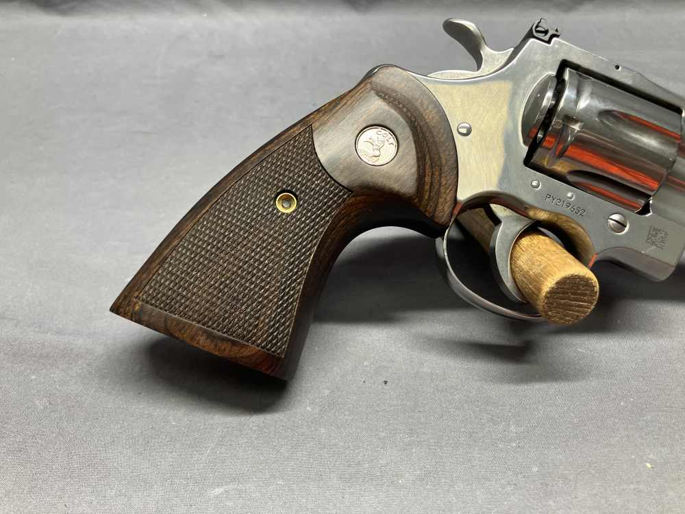 Stainless Colt Python - .357 Magnum - 6" Barrel w/ Factory Box-img-14