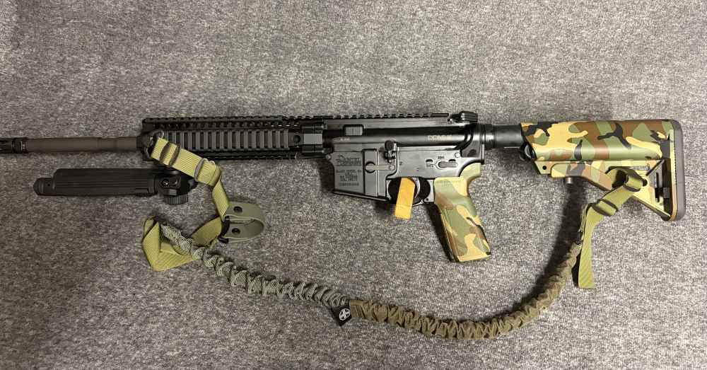 Daniel Defense DDM4  5.56 NATO – Quad Rail – B5 camo Furniture-img-1