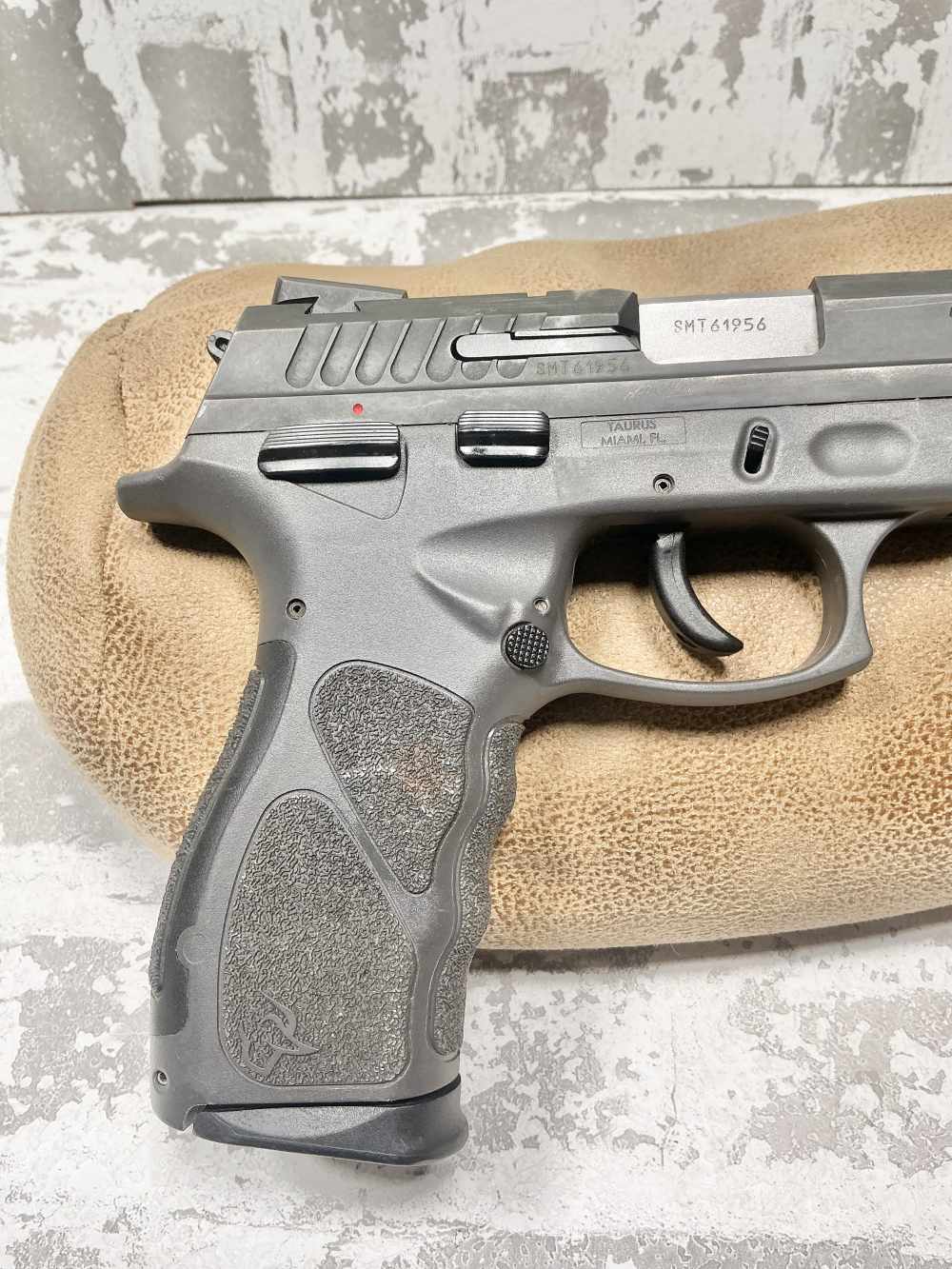 Taurus TH40-img-5