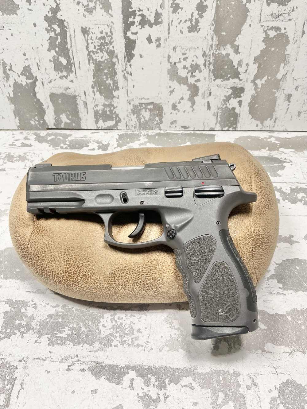 Taurus TH40-img-0