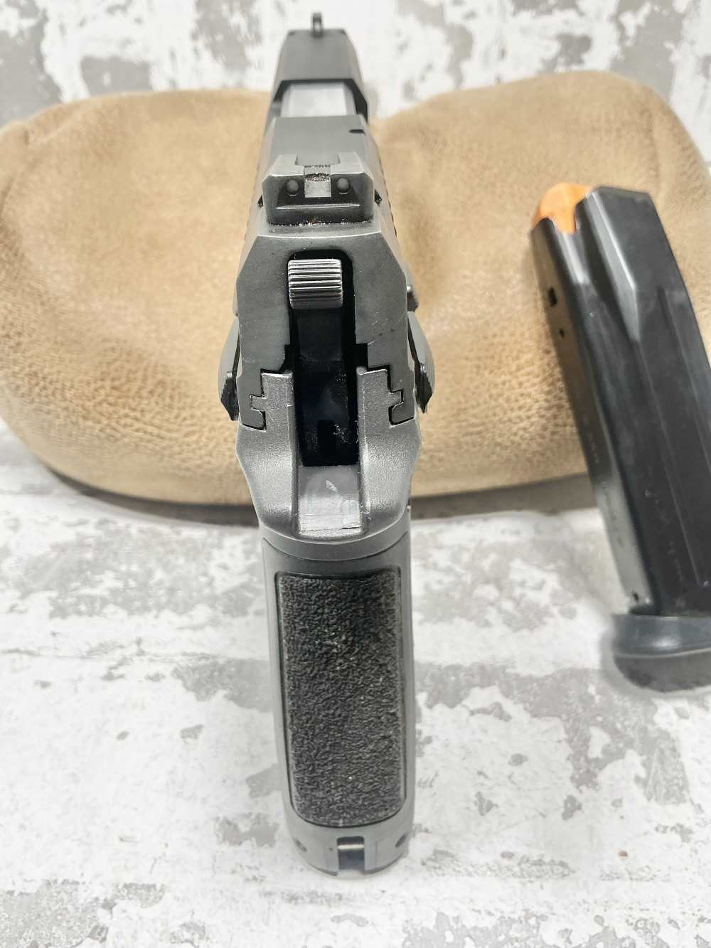 Taurus TH40-img-7
