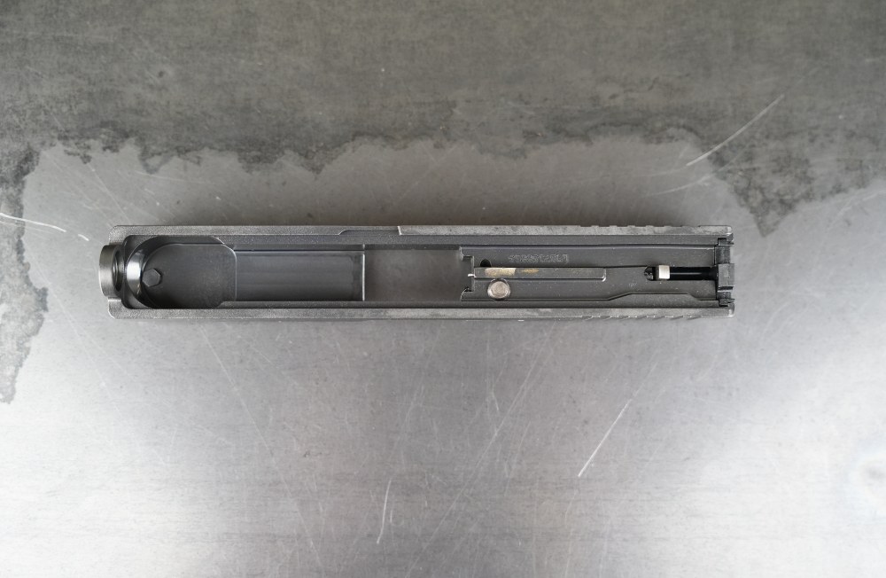 Glock 19 Gen 3 | Soft Case & Box | 4x 15-Round Magazines | Factory-img-24