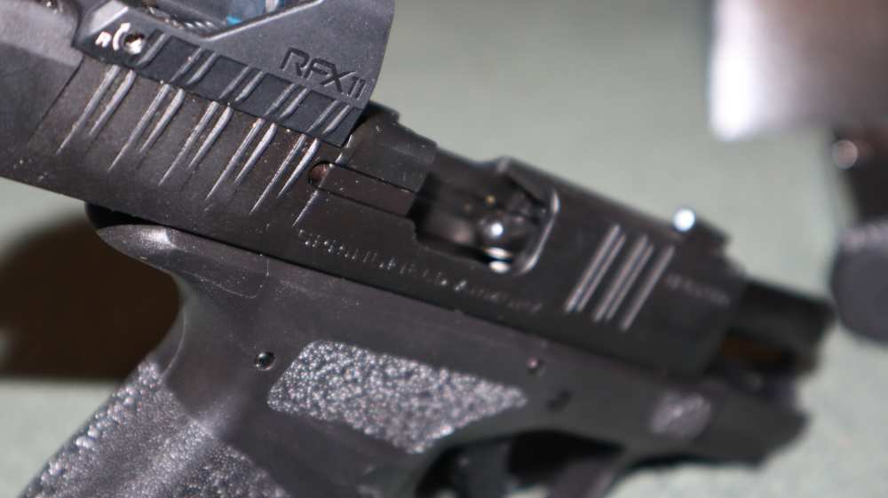 Springfield .380 Hellcat with Viridian RFX 11-img-11