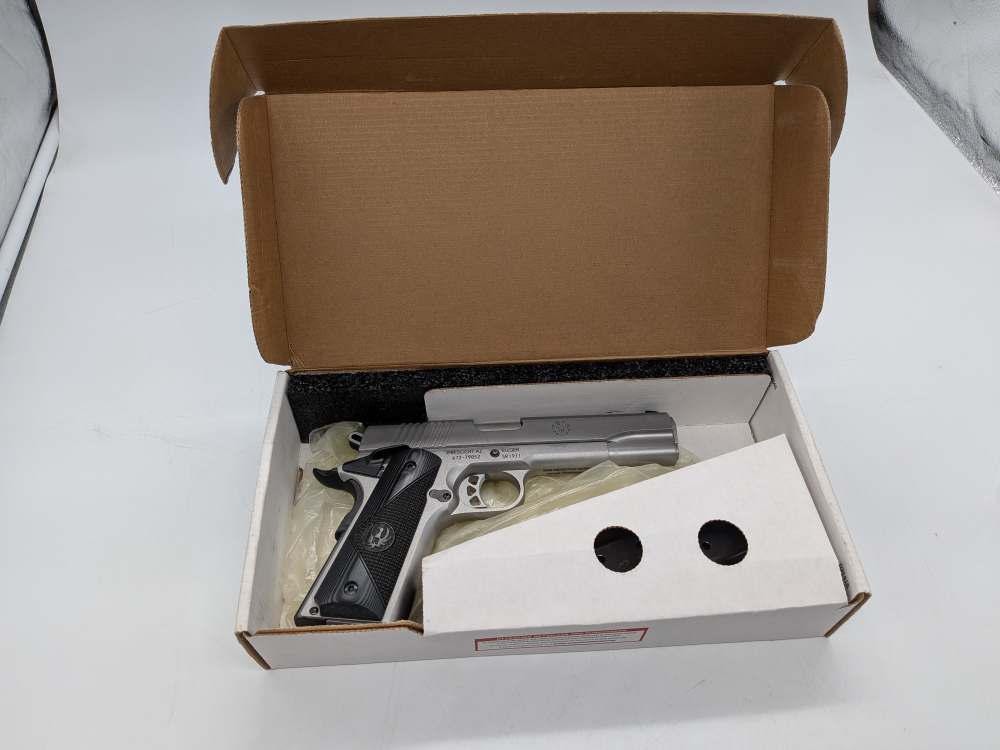 The classic Ruger SR1911 chambered in god's round 45 ACP-img-0