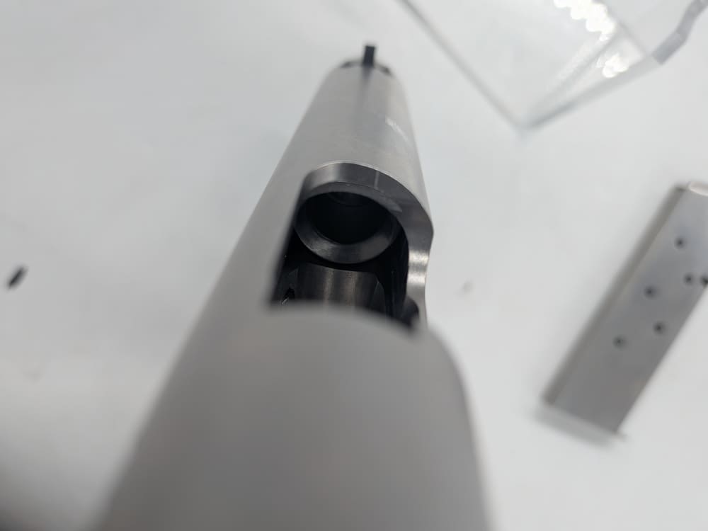 The classic Ruger SR1911 chambered in god's round 45 ACP-img-7