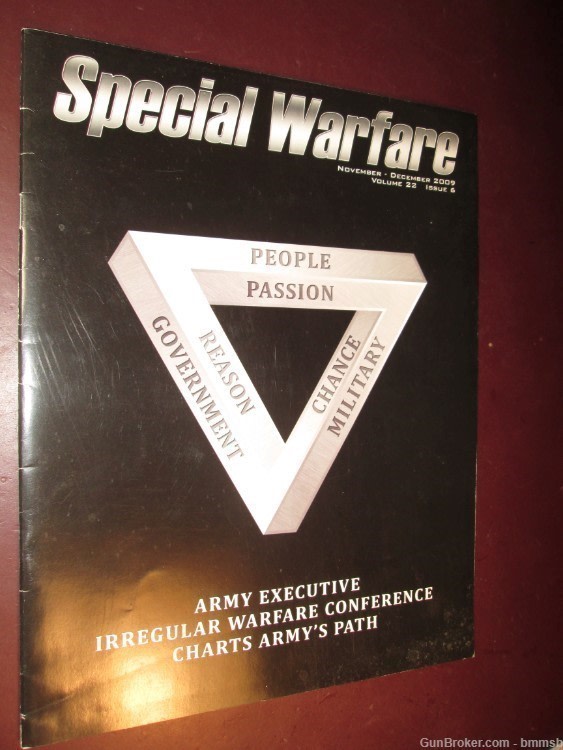Lot of Post War Vietnam, Special Warfare, The Drop Special Forces Magazines-img-2
