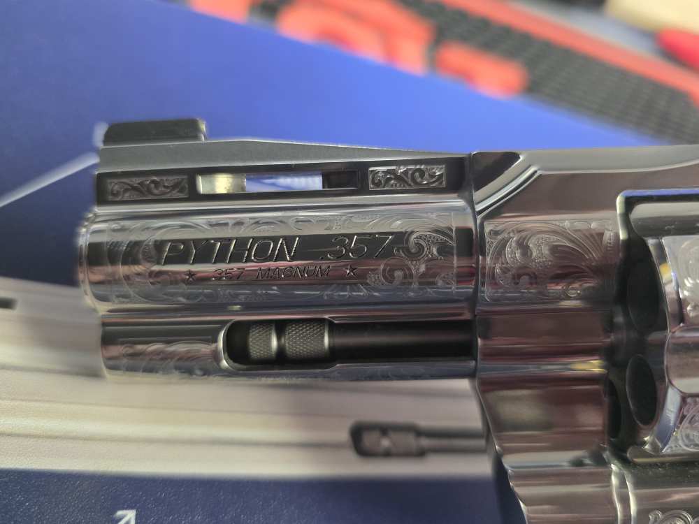 COLT PYTHON 357MAG 3 iNCH ENGRAVED GENUINE STAG GRIPS FACTORY NEW  ON SALE-img-11