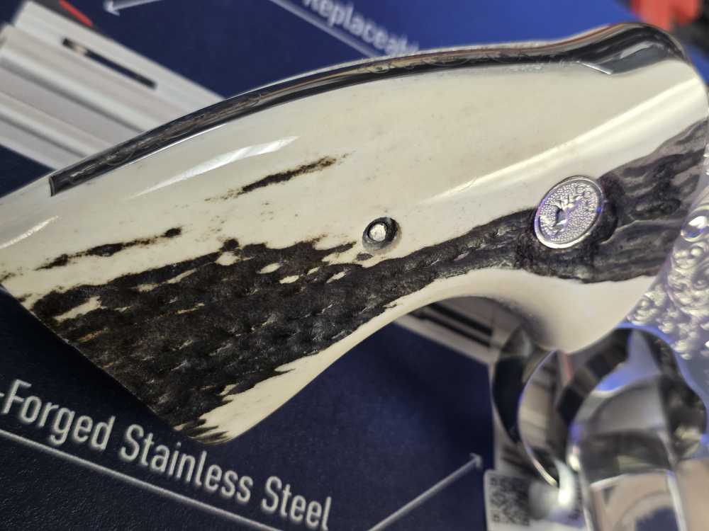 COLT PYTHON 357MAG 3 iNCH ENGRAVED GENUINE STAG GRIPS FACTORY NEW  ON SALE-img-19