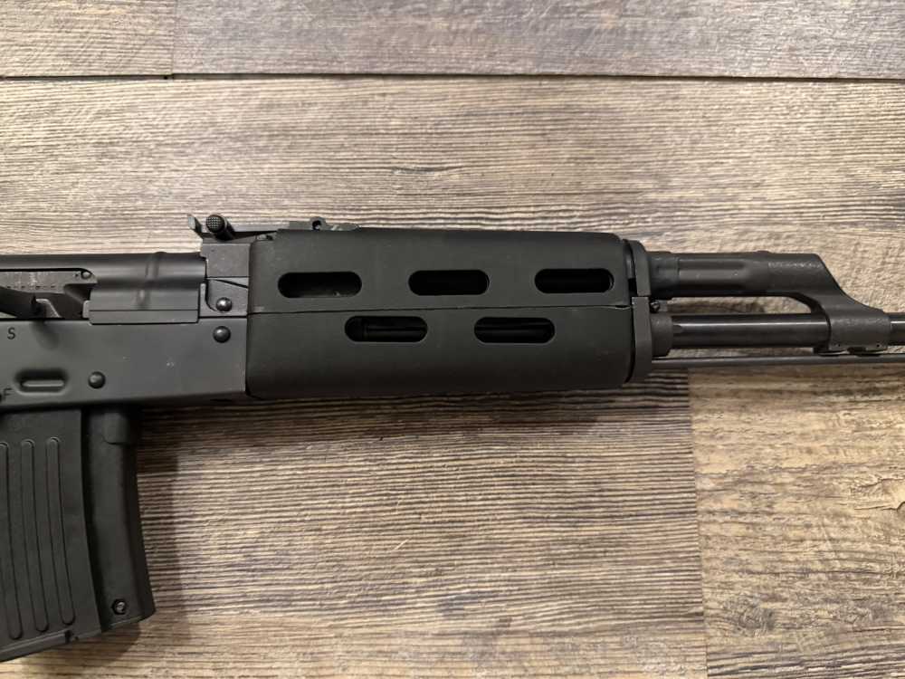 Chiappa Rak 9 with beretta and glock magazine very low round count!-img-9