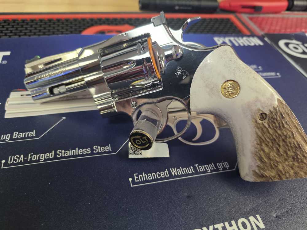 COLT PYTHON 3INCH 357MAG  BRIGHT STAINLESS GENUINE STAG GRIPS  NEW ON SALE-img-0