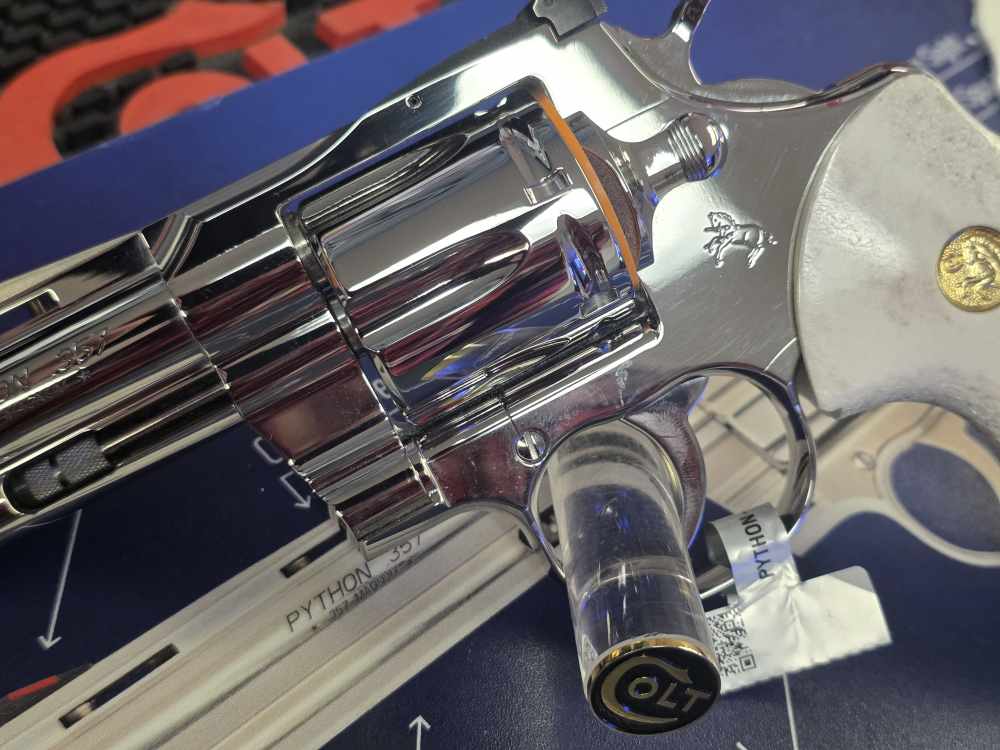 COLT PYTHON 3INCH 357MAG  BRIGHT STAINLESS GENUINE STAG GRIPS  NEW ON SALE-img-1