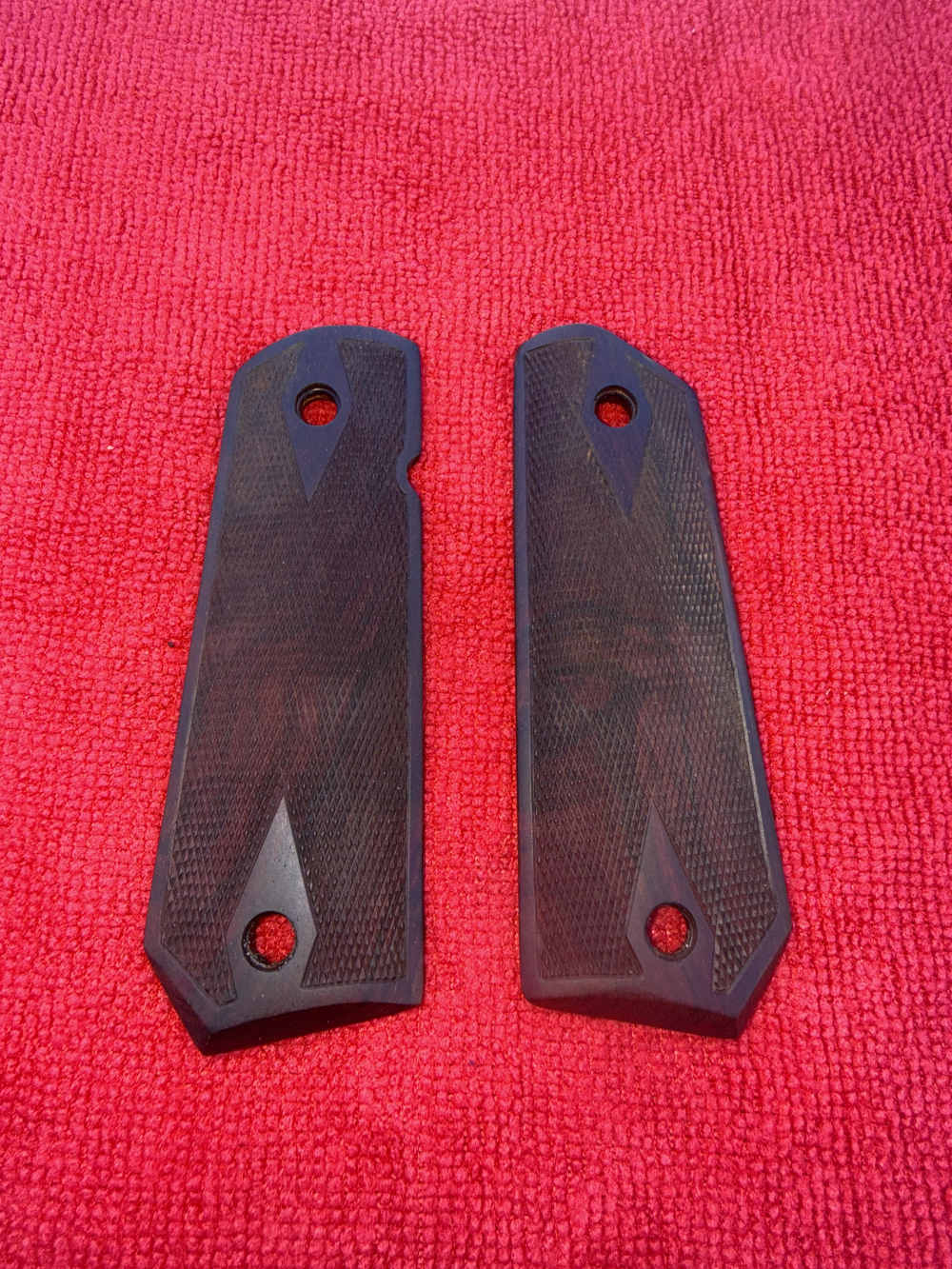 ED BROWN COCOBOLO GRIPS HAND CHECKERED BY AN OLD MASTER-img-1