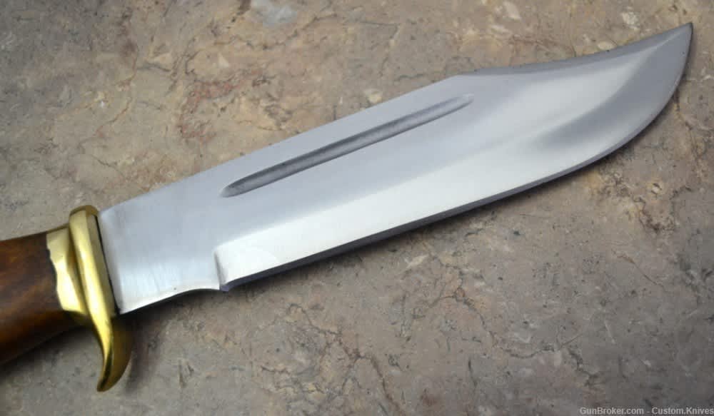 Custom Made Surgical Steel Hunting Knife with Walnut Wood Handle (AS 16)-img-4